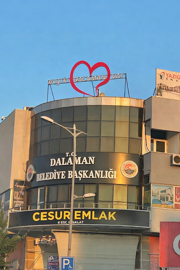OTO TAKASLI BELEDİYE İŞ HANINDA 40m2 OFİS