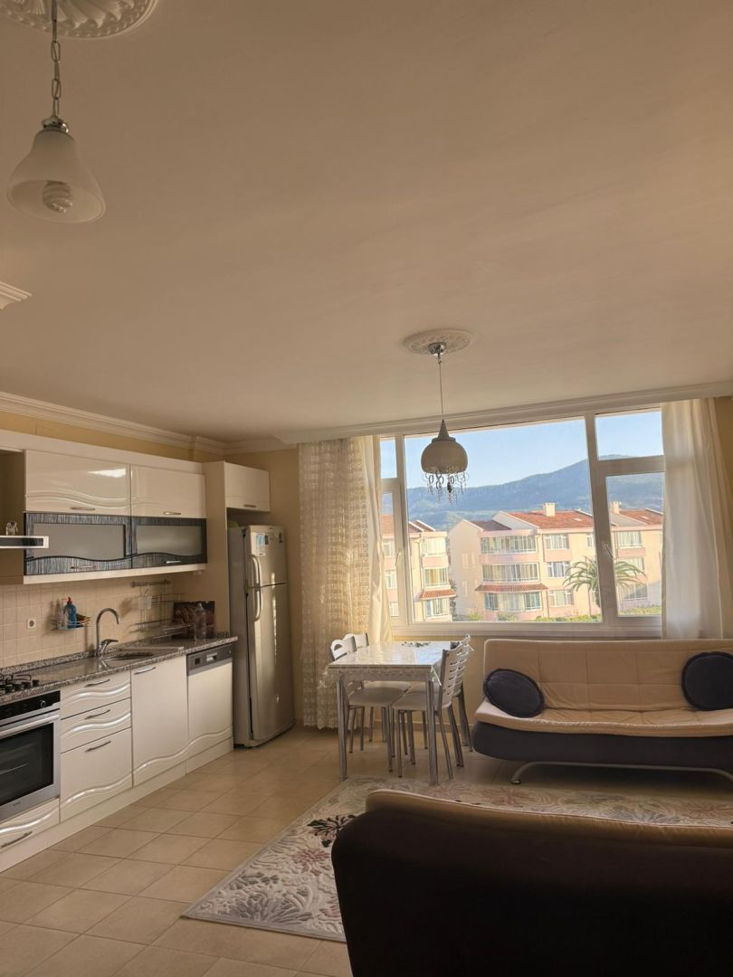 Lalezar Sitesinde Güney Cepheli, Eşyalı 2+1 Kiralık Daire
