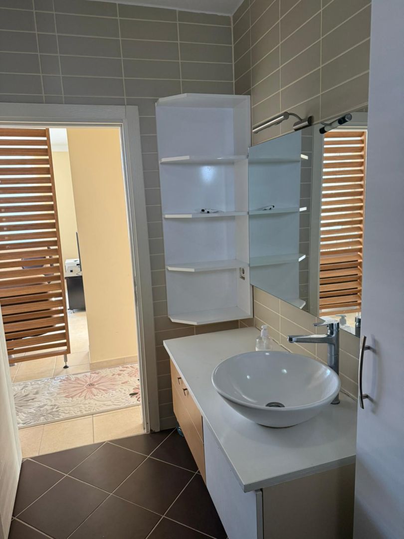 Lalezar Sitesinde Güney Cepheli, Eşyalı 2+1 Kiralık Daire