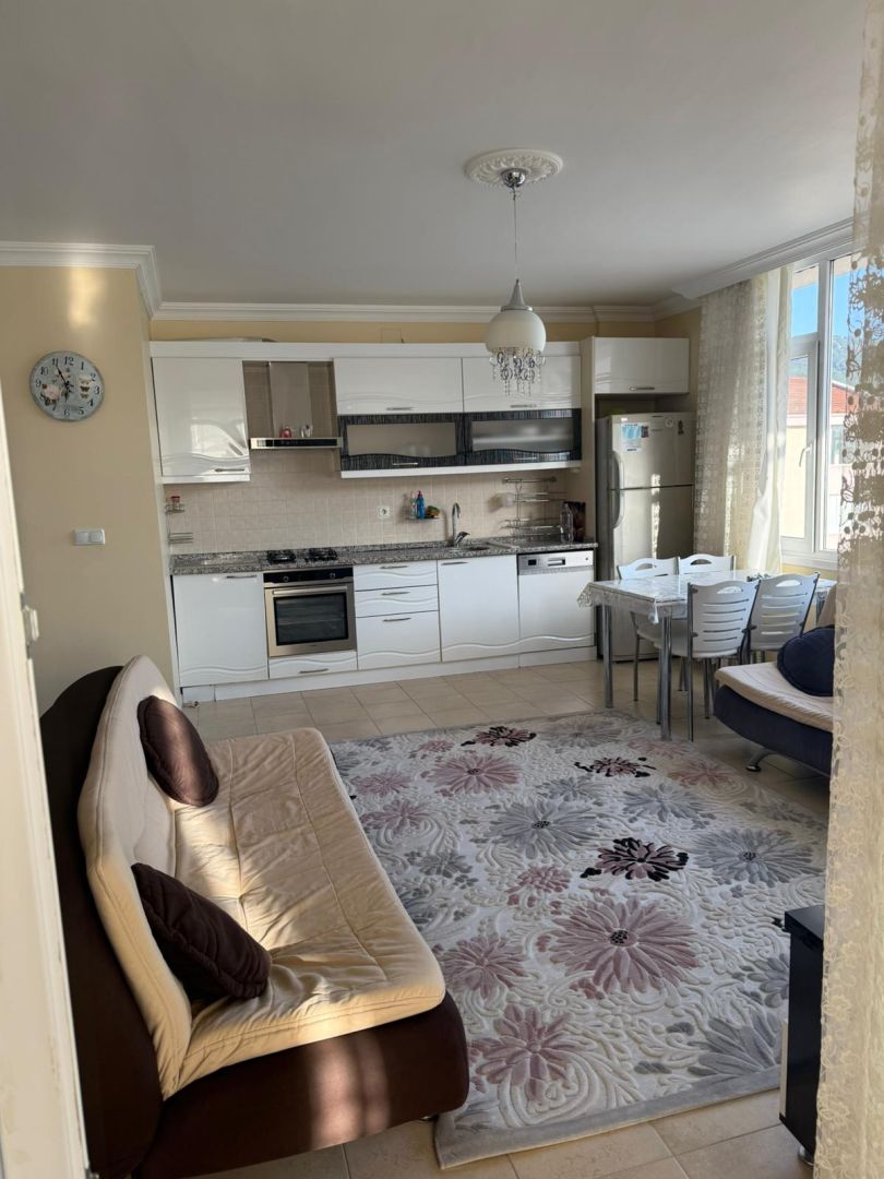 Lalezar Sitesinde Güney Cepheli, Eşyalı 2+1 Kiralık Daire