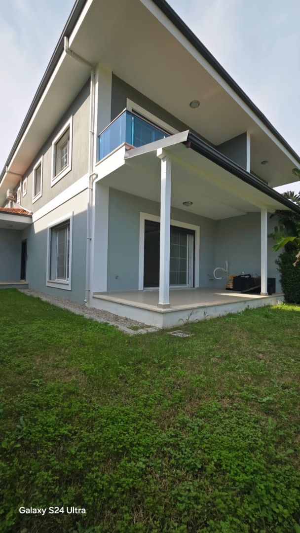 🏡 KARAÇALI’DA SATILIK 2+1 DUBLEX VİLLA – GENİŞ BAHÇELİ & HAVUZLU