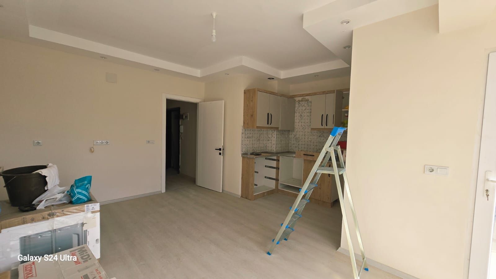 DALAMAN GAZİ BULVARINDA 1+1 SATILIK DAİRE 65 m² 2 BALKON