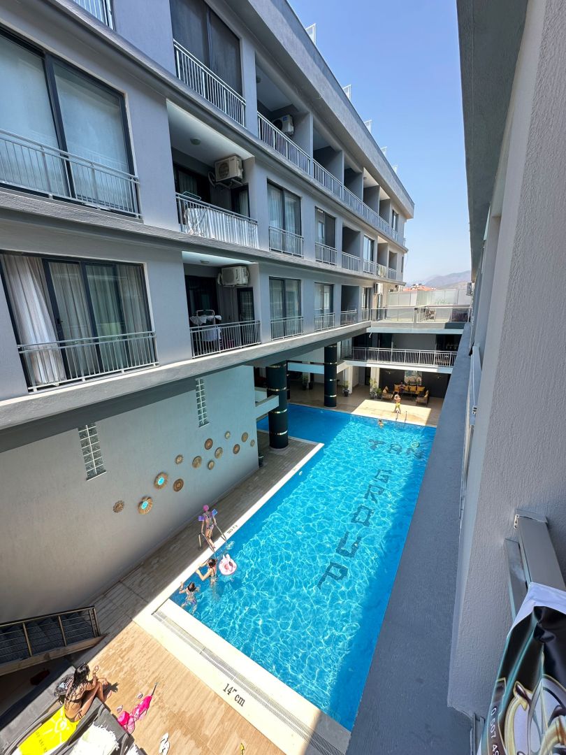 2043 REZİDANS’TA 2+1 KİRALIK DAİRE ARA KAT HAVUZ MANZARALI