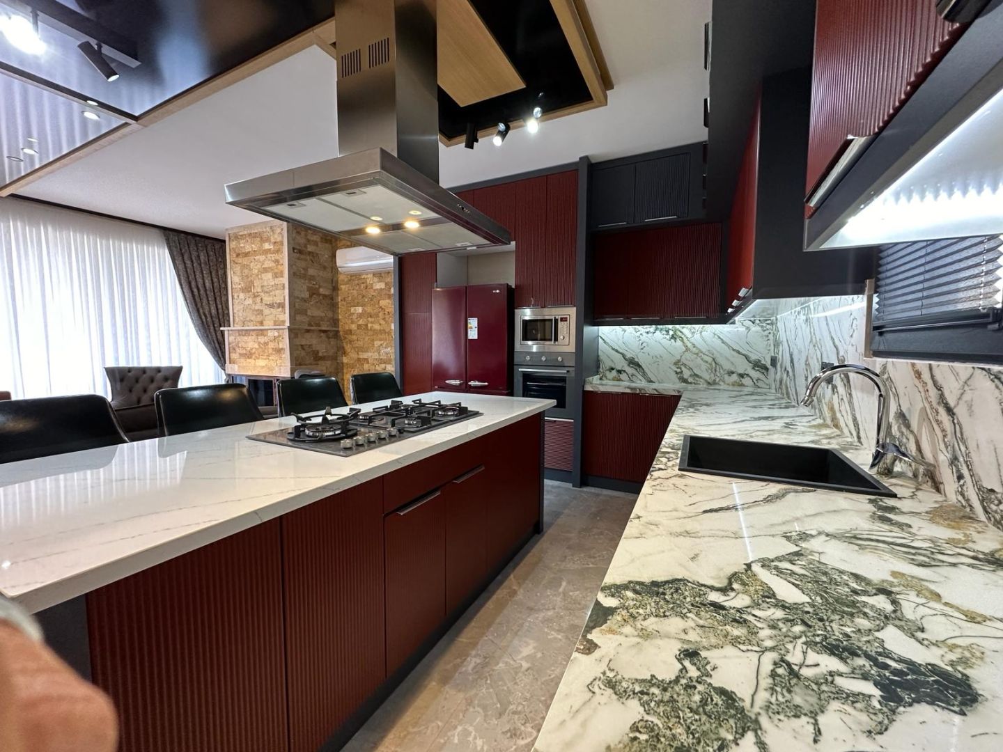 DALAMAN BOZÖRÜ’NDE 4+1 HAVUZLU MÜSTAKİL DUBLEKS VİLLA DOĞA MANZARALI