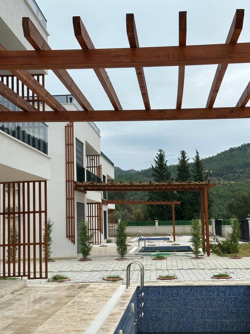 DALAMAN BOZÖRÜ’NDE 4+1 HAVUZLU MÜSTAKİL DUBLEKS VİLLA DOĞA MANZARALI
