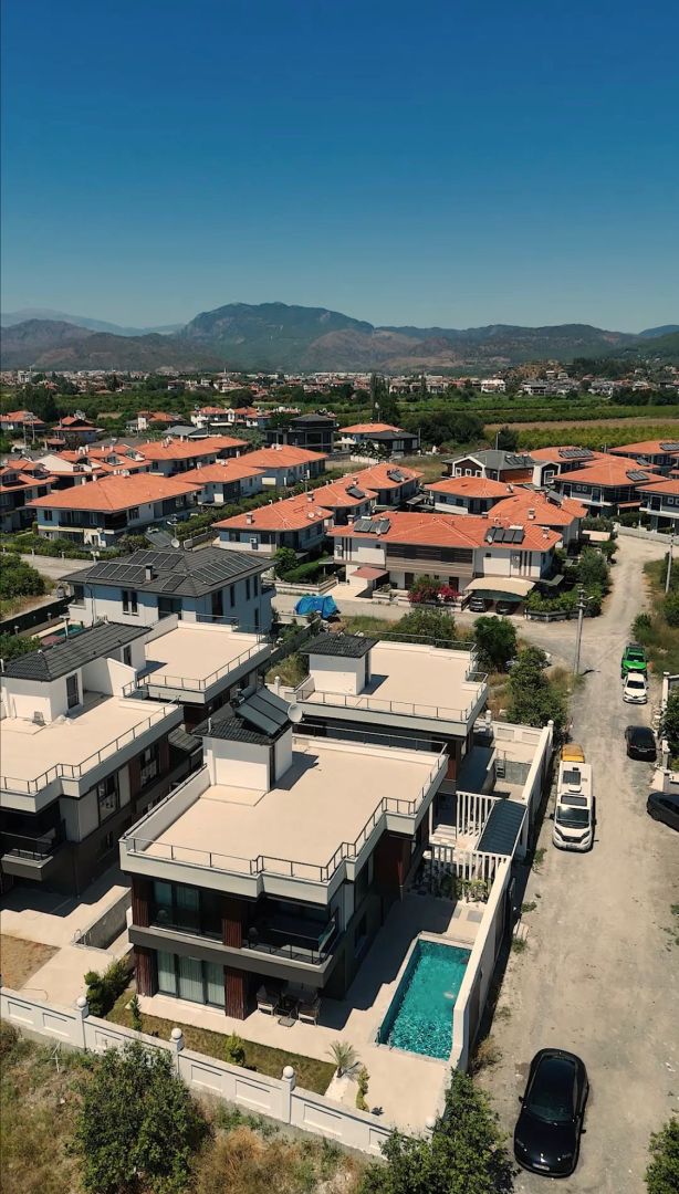 Dalaman’da Modern Mimariye Sahip, Bahçeli ve Havuzlu Müstakil Villa