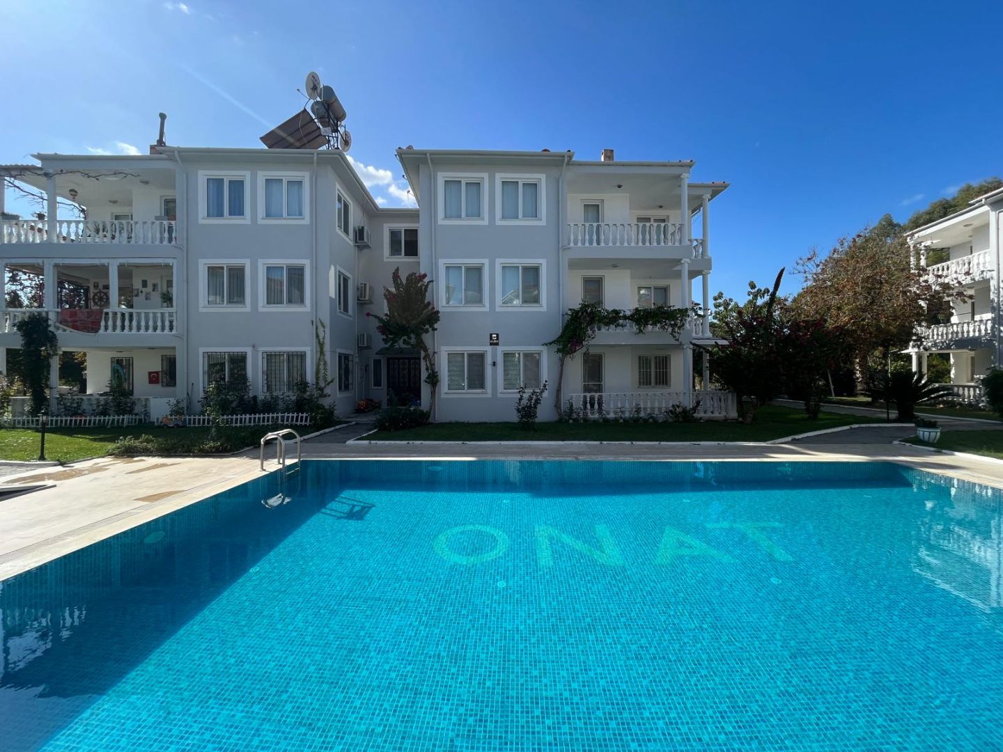 Dalaman Hürriyette Havuzlu Site İçinde 3+1 Daire