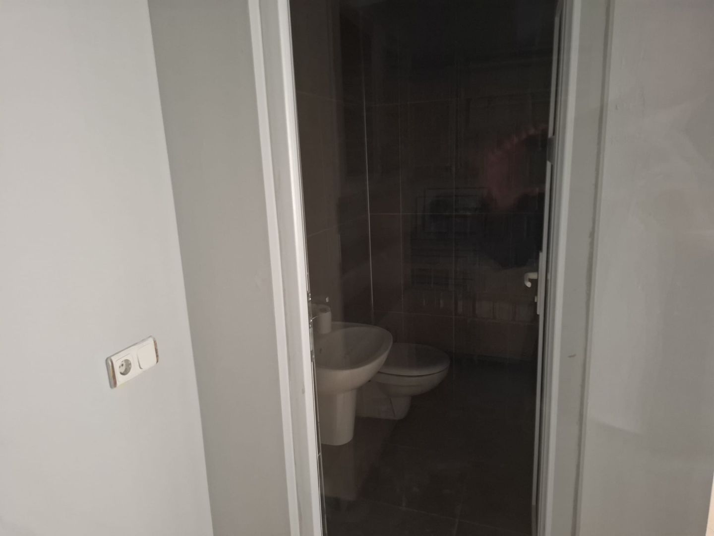 Dalaman Merkezde Cengiz Topelde Satılık 68 m² Dükkan