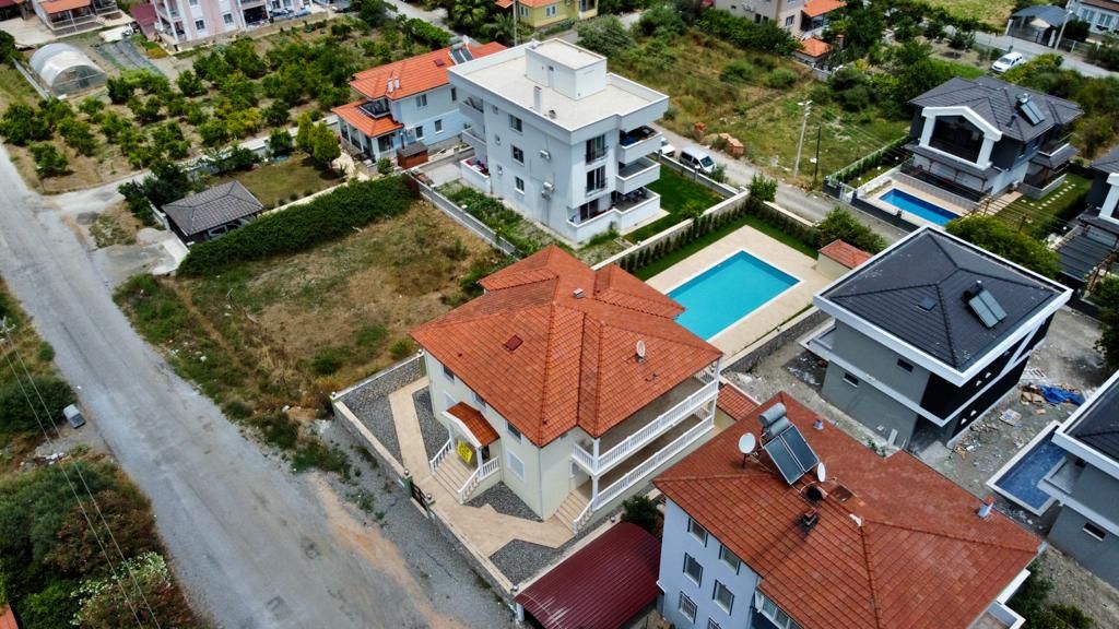 Müstakil Havuzlu EŞYALI 4+1 Satılık Villa Ref.Kodu:6582