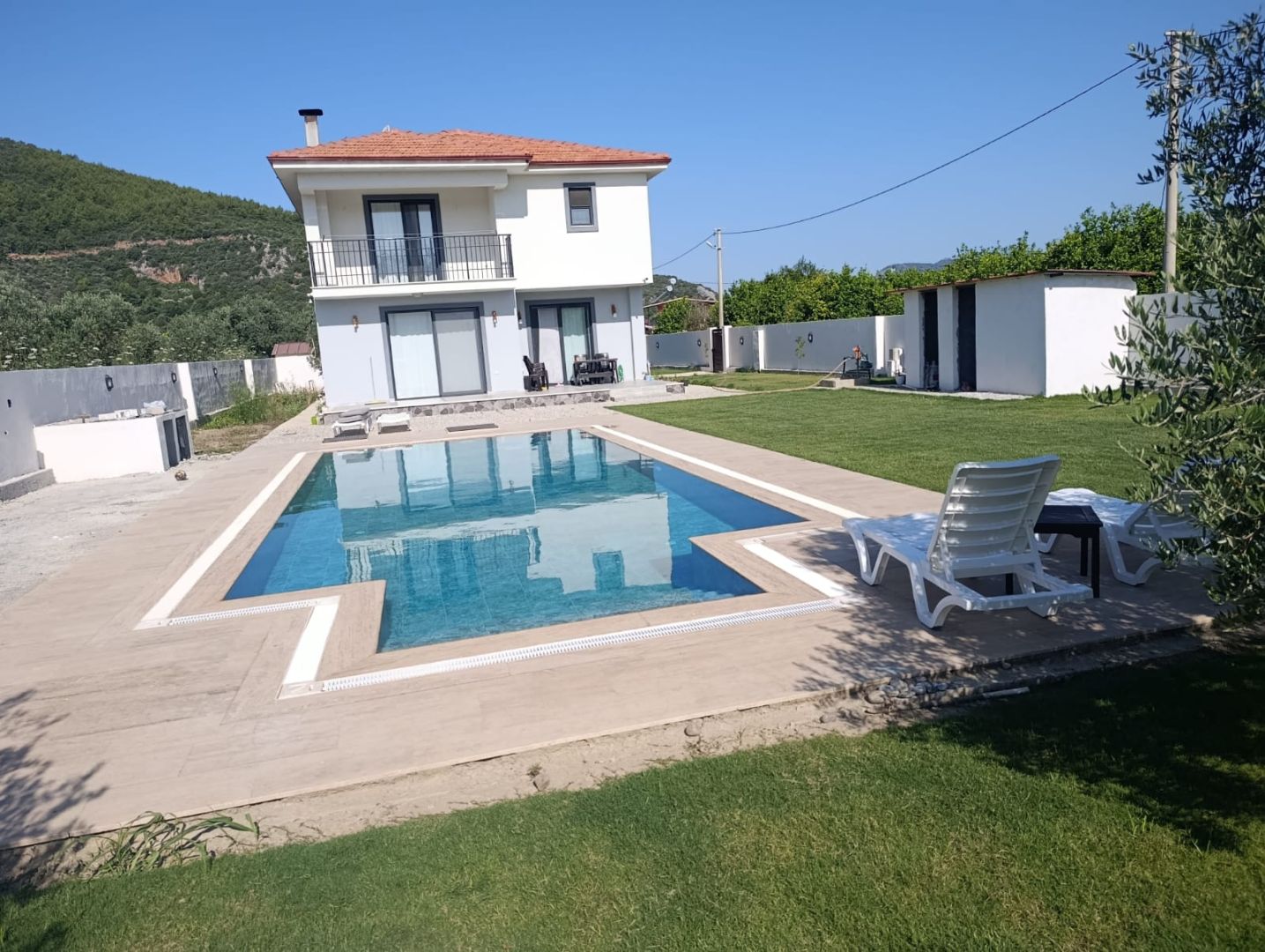 Ortaca Fevziye’de 1887m² Arsa İçinde Havuzlu 4+1 Villa