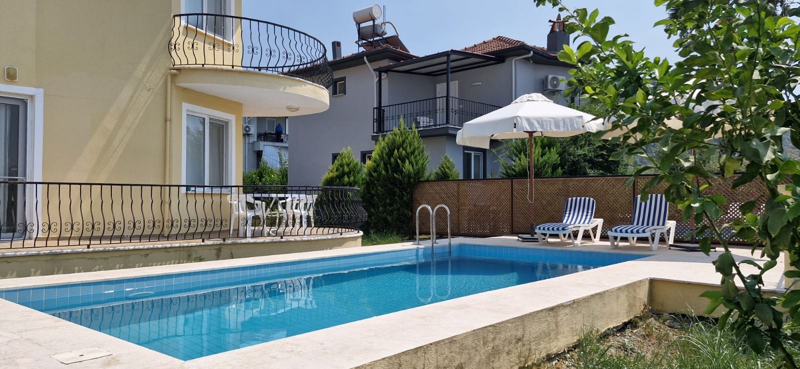 Dalaman Şerefler’de Deniz Manzaralı Müstakil Havuzlu Villa