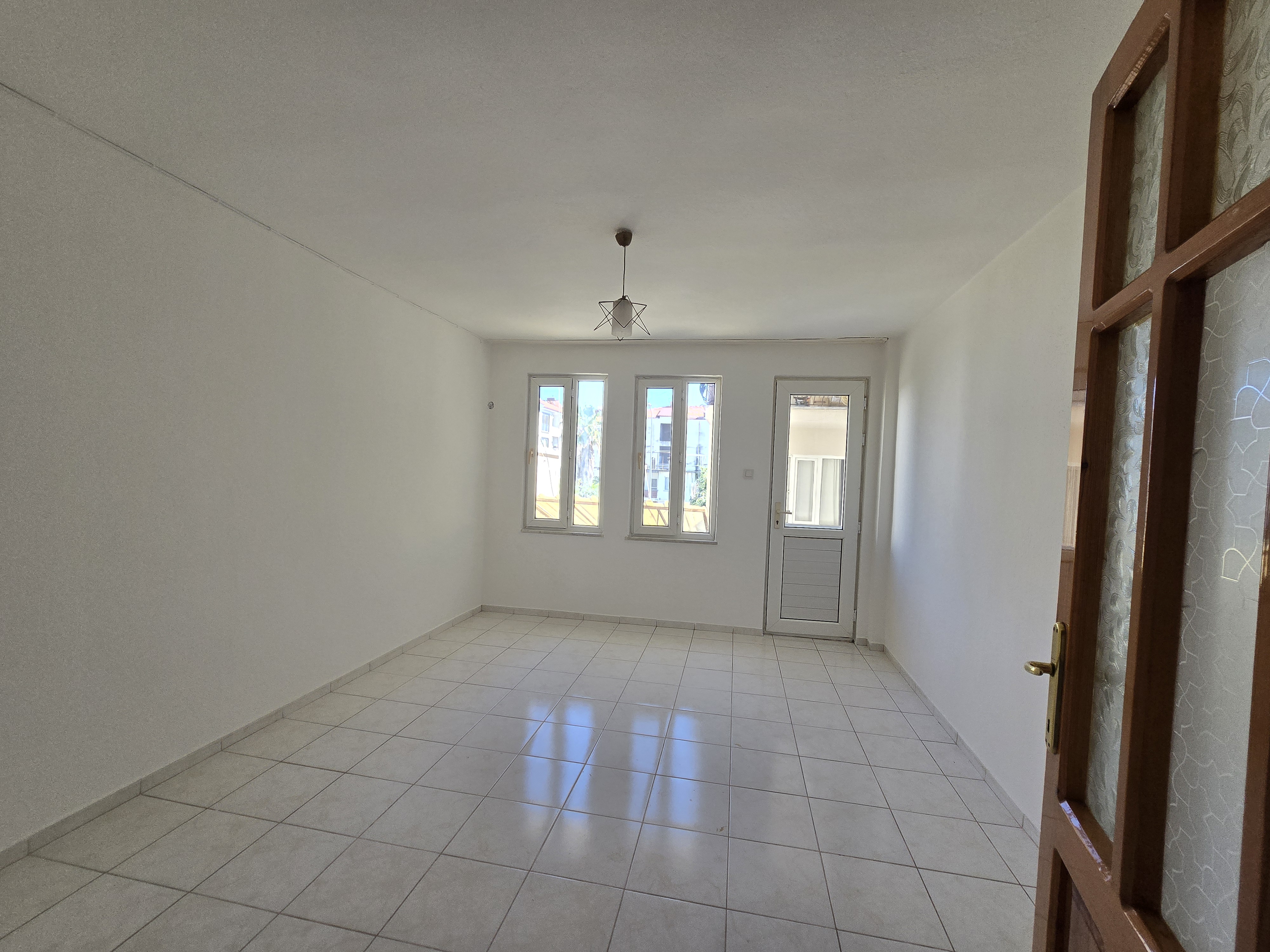 Dalaman Atatürk Caddesi'nde Kiralık 2+1 Daire / Ofis – Merkezi Konum