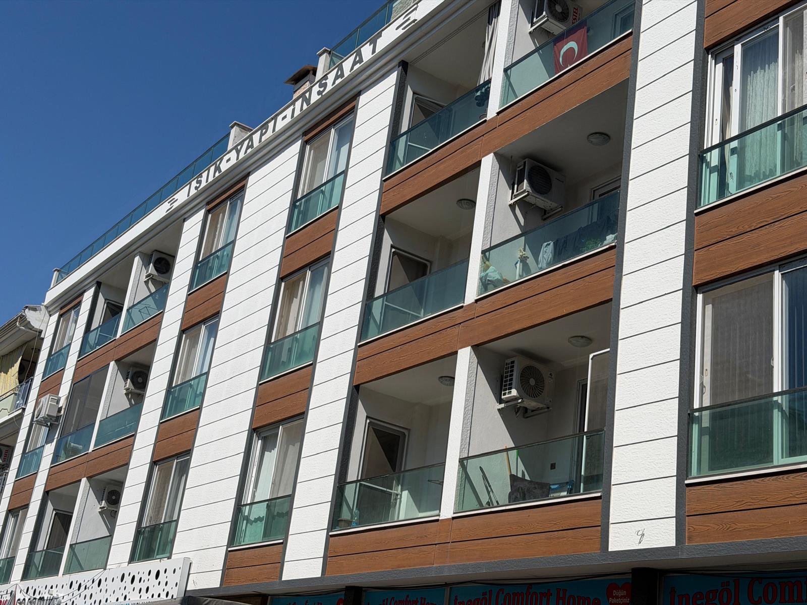 Dalaman Pazaryerinde Teraslı Full Eşyalı 1+1 Kiralık Daire