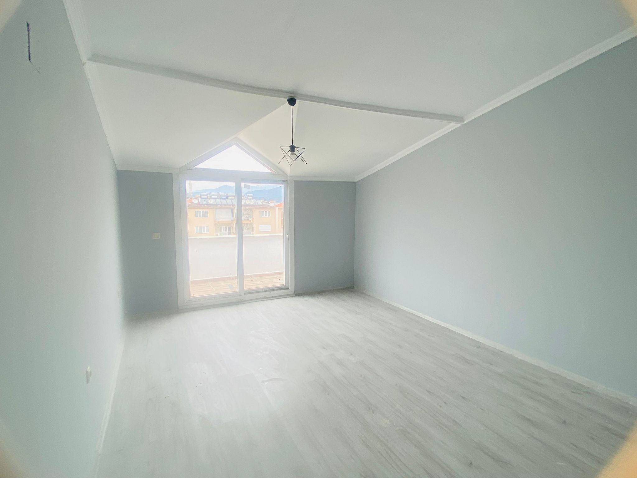 DALAMAN KARAÇALI'DA 170 m² TERASLI 4+1 SATILIK ÇATI DUBLEKSİ