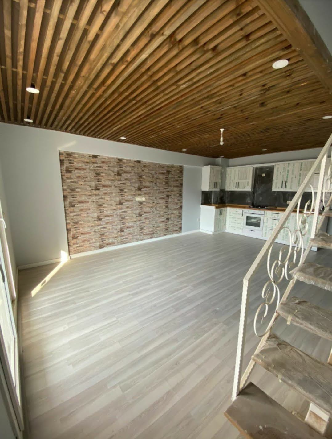 DALAMAN KARAÇALI'DA 170 m² TERASLI 4+1 SATILIK ÇATI DUBLEKSİ