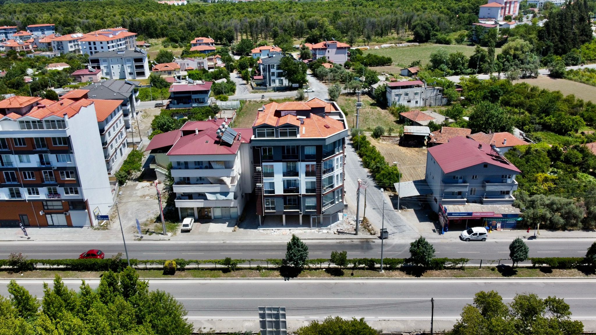 YATIRIM FIRSATI! ANA CADDE CEPHELİ SATILIK 50 m² DÜKKAN