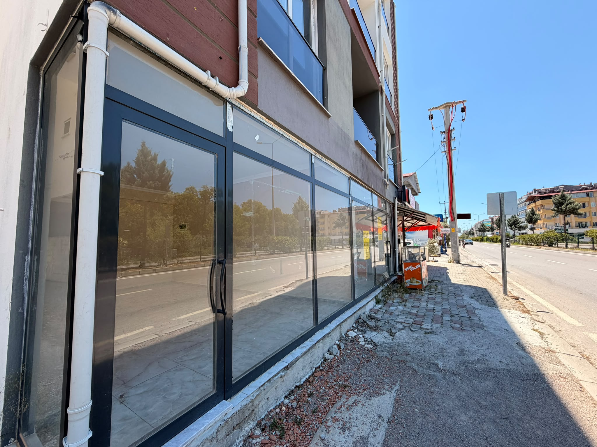 YATIRIM FIRSATI! ANA CADDE CEPHELİ SATILIK 50 m² DÜKKAN