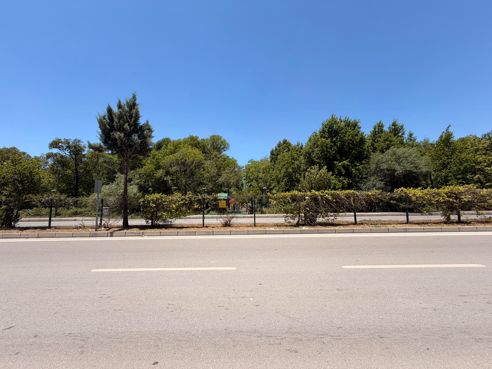 YATIRIM FIRSATI! ANA CADDE CEPHELİ SATILIK 50 m² DÜKKAN