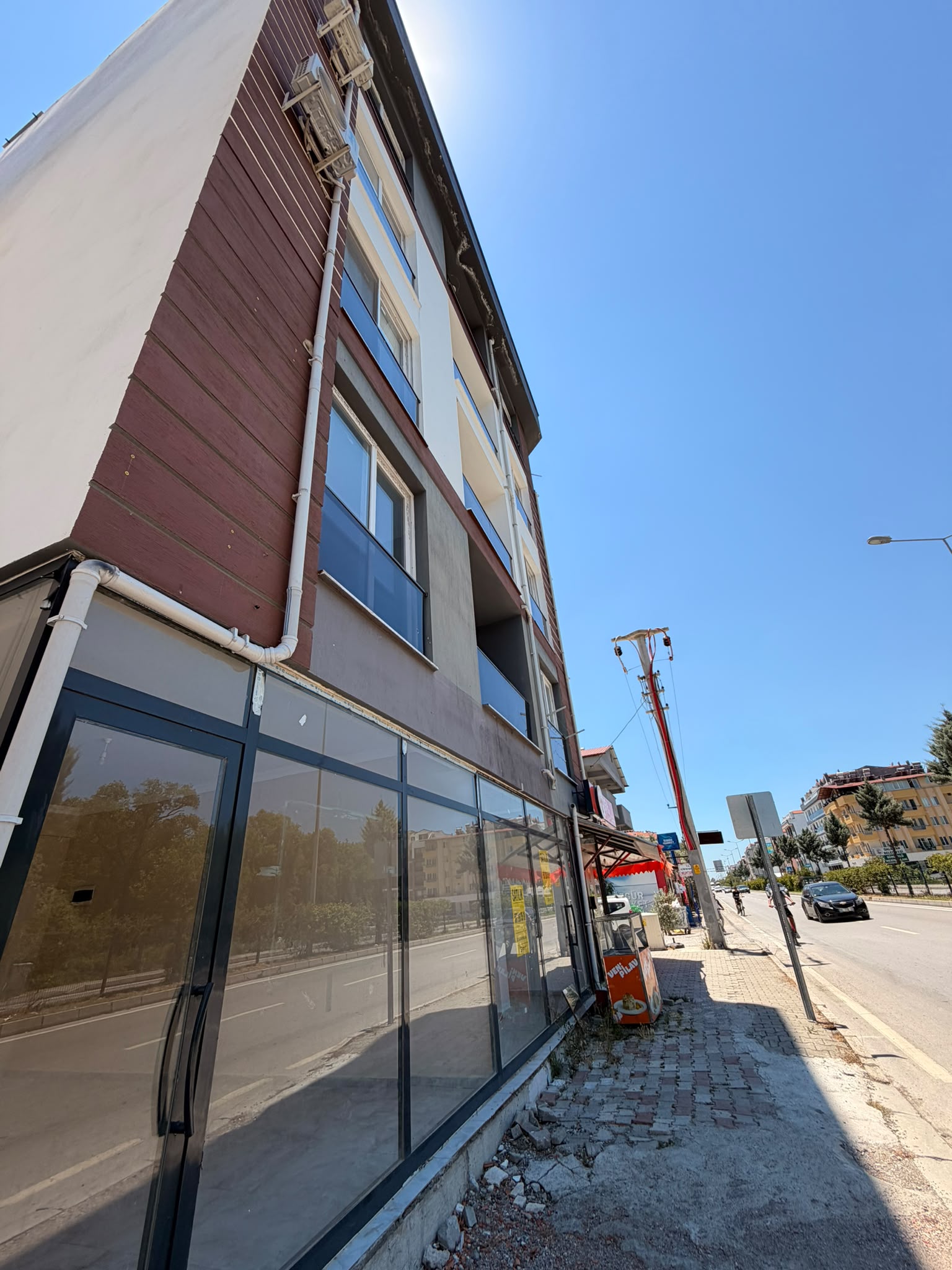 YATIRIM FIRSATI! ANA CADDE CEPHELİ SATILIK 50 m² DÜKKAN