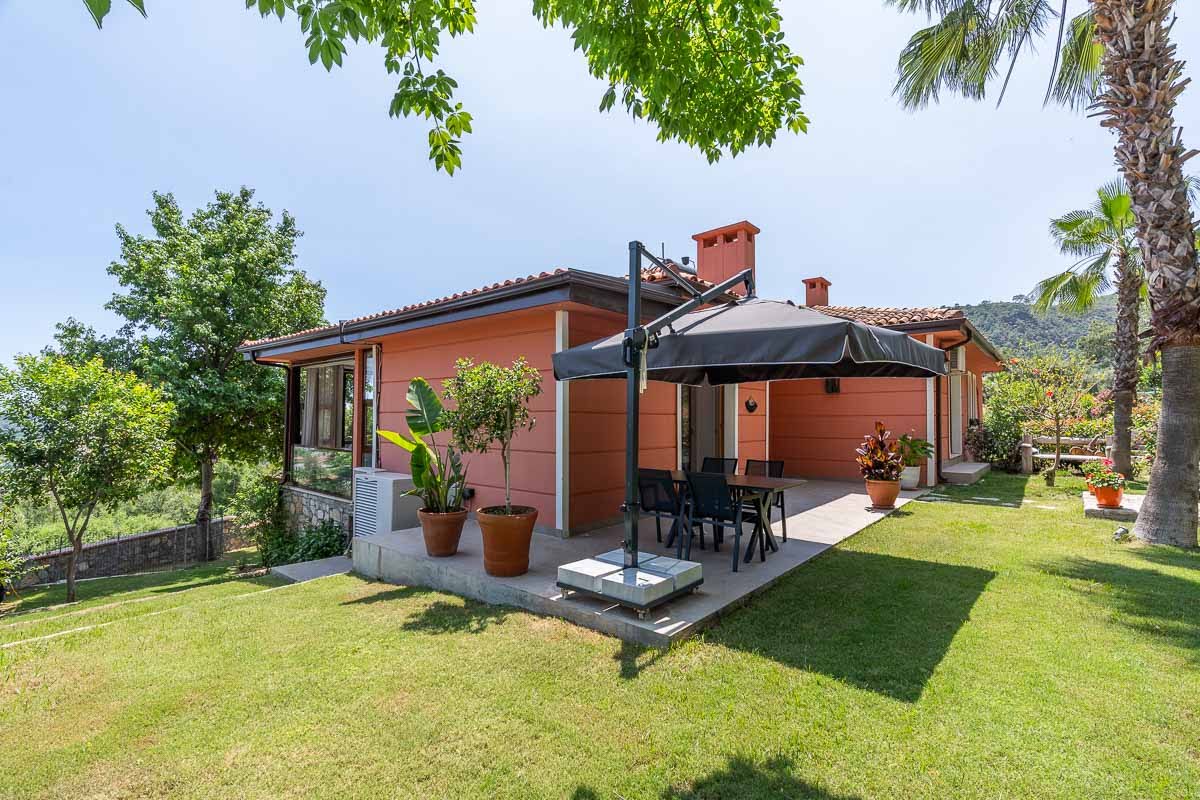 Göcek'in En Prestijli Sitesinde Satılık Deniz Manzaralı Villa