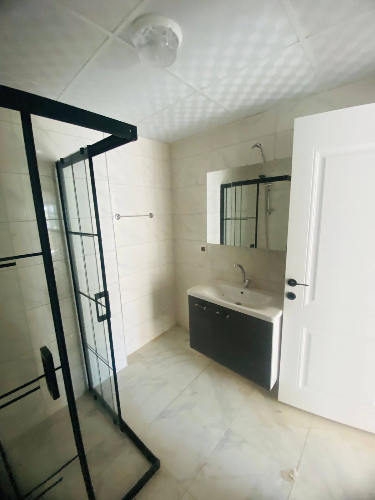 Dalaman Merkez'de Kiracılı Satılık 2+1 Yatırımlık Daire