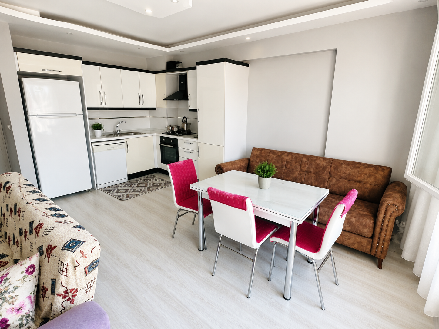 CESUR EMLAK'TAN  SATILIK DAİRE 175M2 3+1 DALAMAN MERKEZDE