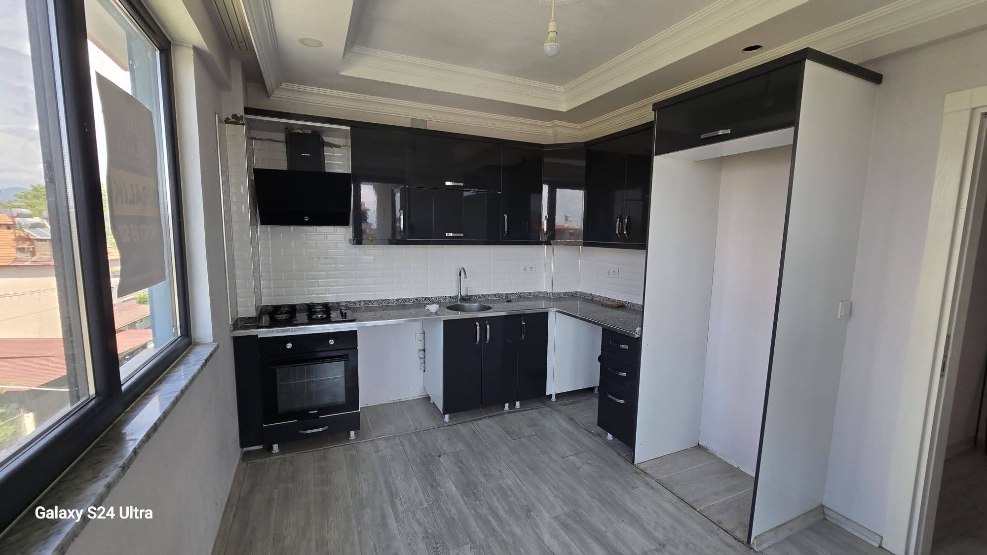CESUR EMLAK'TAN 317M2 ARSA İÇİNDE SATILIK 2+1 DAİRE