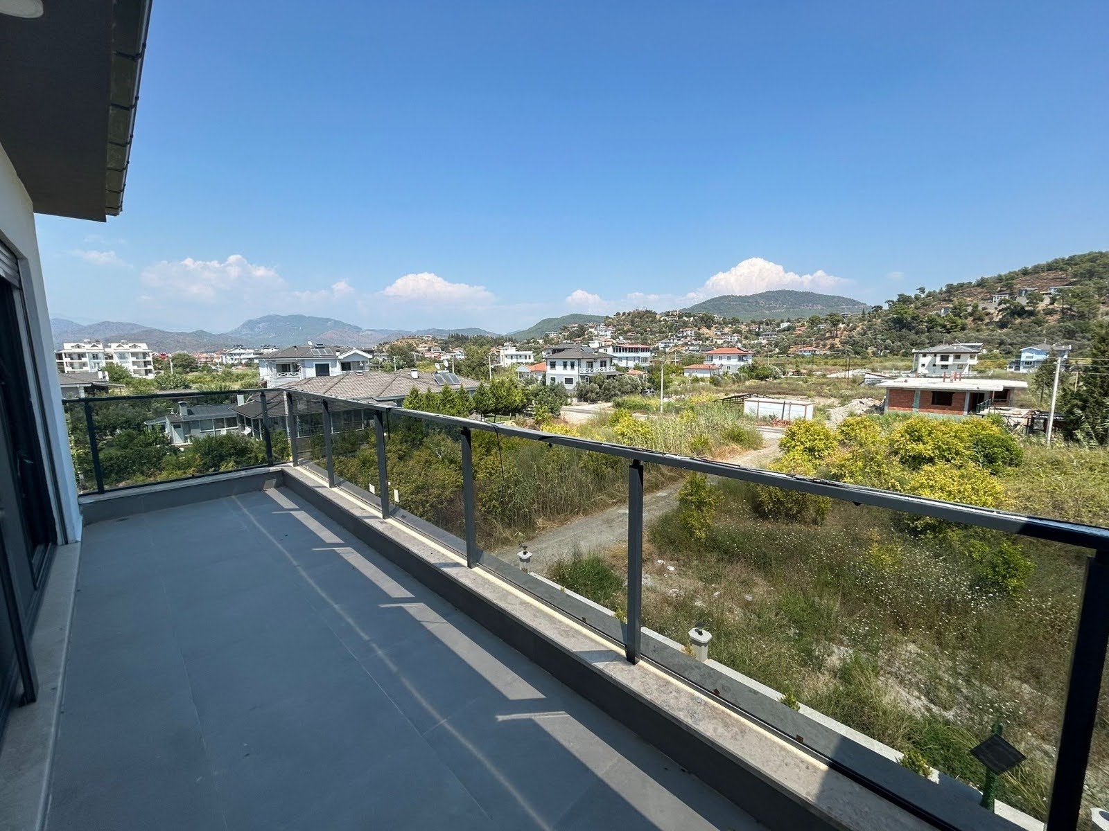 CESUR EMLAK'TAN HAVUZLU TRİPLEX VİLLA 3+1 185M2