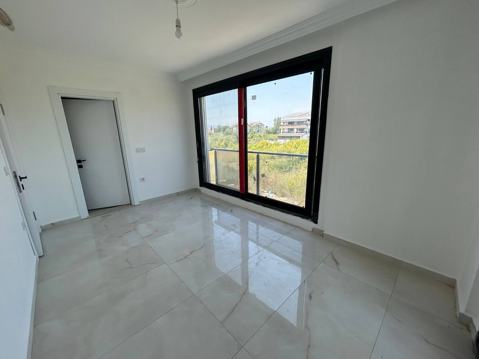 CESUR EMLAK'TAN HAVUZLU TRİPLEX VİLLA 3+1 185M2