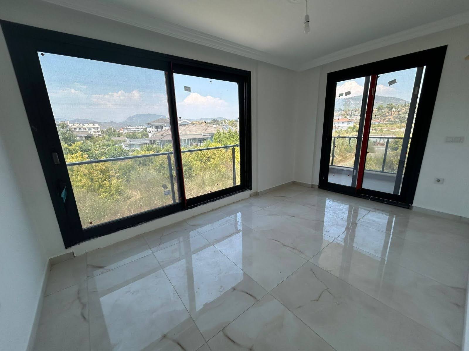 CESUR EMLAK'TAN HAVUZLU TRİPLEX VİLLA 3+1 185M2