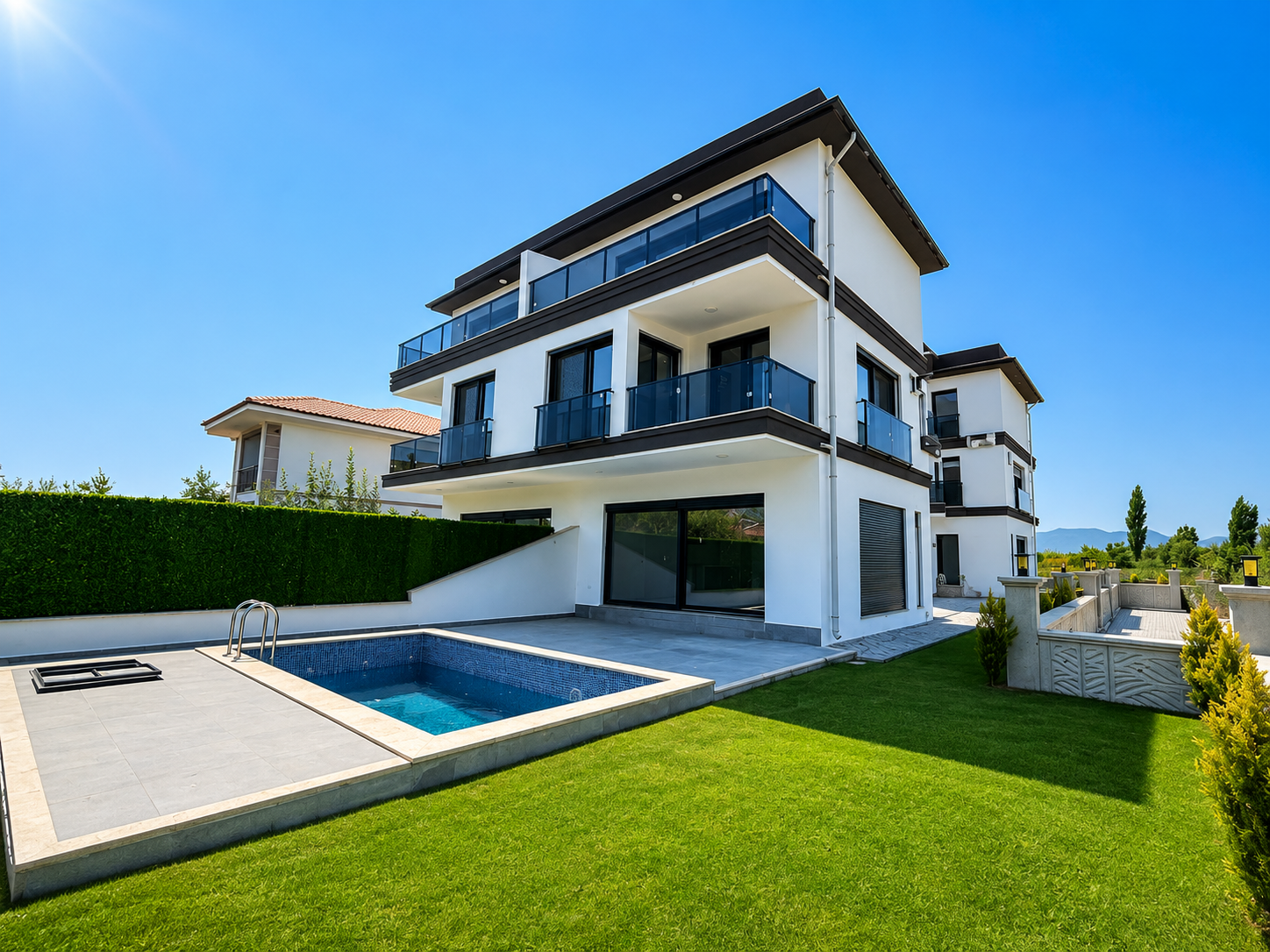 CESUR EMLAK'TAN HAVUZLU TRİPLEX VİLLA 3+1 185M2