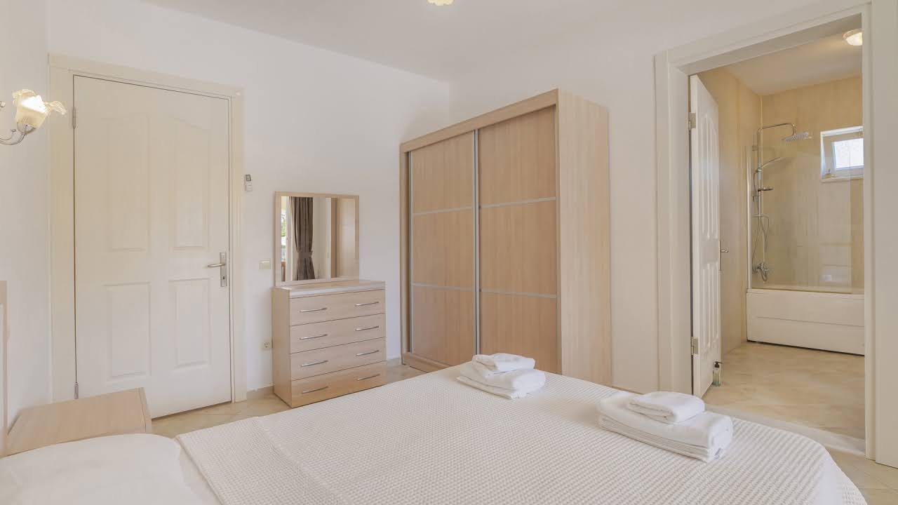 DALAMAN AKKAYA'DA SATILIK ÖZEL HAVUZLU 3+1 BUNGALOV | 595 m² ARSA | DAĞ VE ORMAN MANZARASI