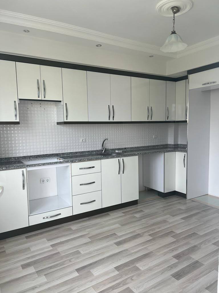 Dalaman Hürriyet Mevkii  Bahçeli Nizam 150 m² Kiralık 3+1 Daire