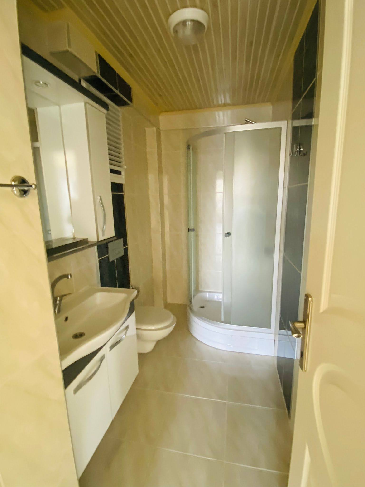 Dalaman Hürriyet Mevkii  Bahçeli Nizam 150 m² Kiralık 3+1 Daire