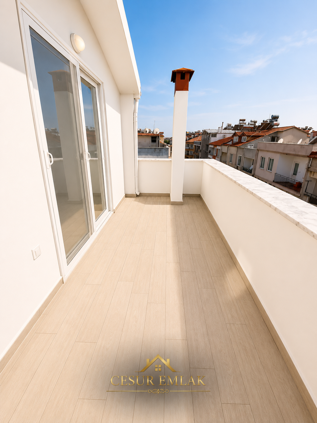 DALAMAN MERKEZ'DEcesur emlak'tan  PTT YANI'NDA SATILIK 4+1 LÜKS ÇATI DUBLEKS 136 m² Net • 195 m² Brüt • 3 Banyo
