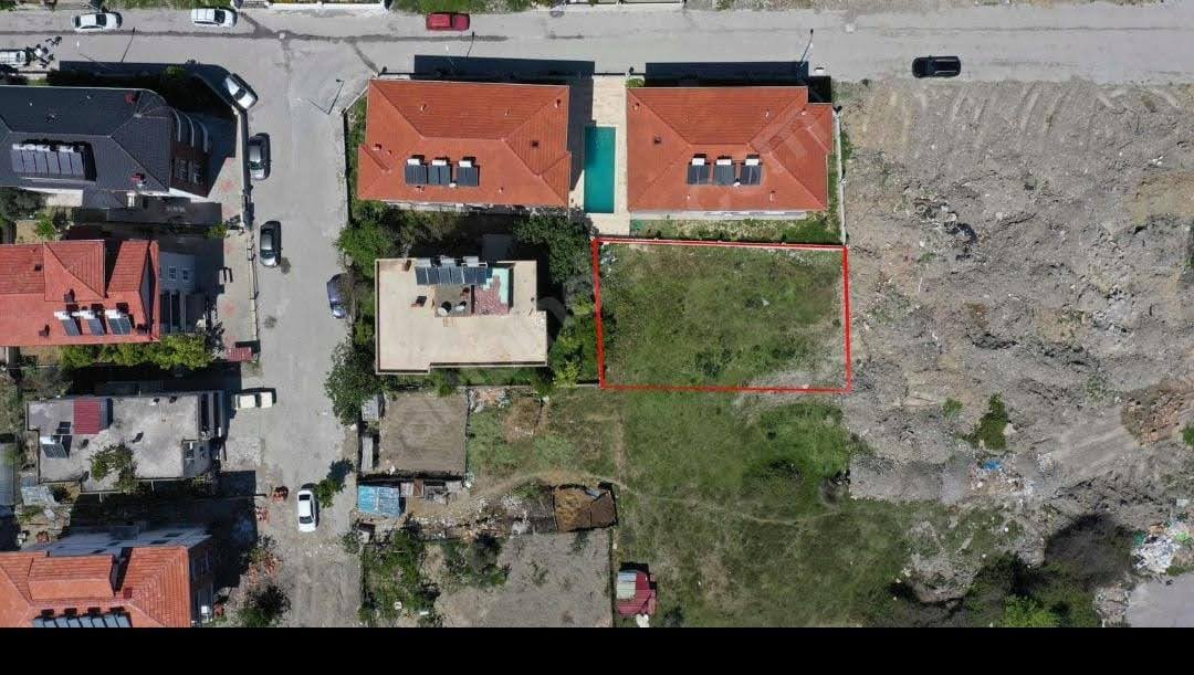 CESUR EMLAK'TAN %30 İmarlı, 3 Kat İzinli Satılık Arsa | 355 m² İnşaat Hakkı | Önü Park | Takasa Uygun