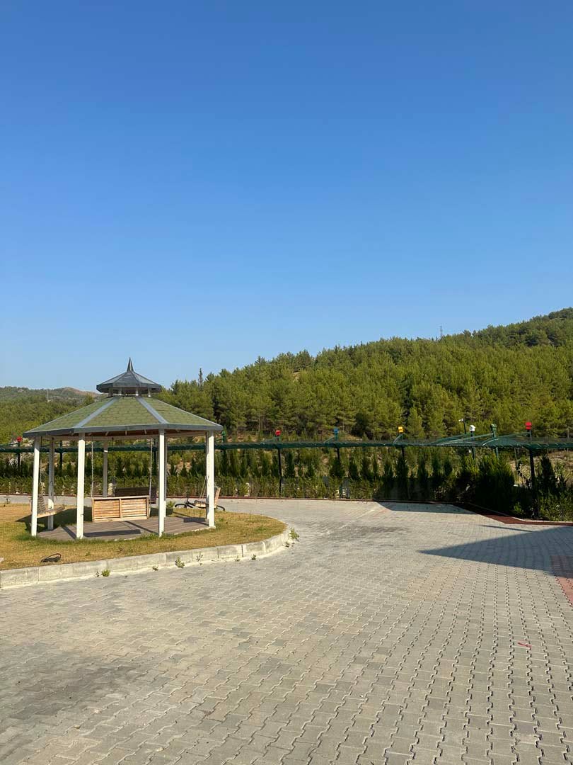 DALAMAN ATAKENT – PİRAMİT PARK ORMAN LÜKS EŞYALI 1+1 KİRALIK DAİRE