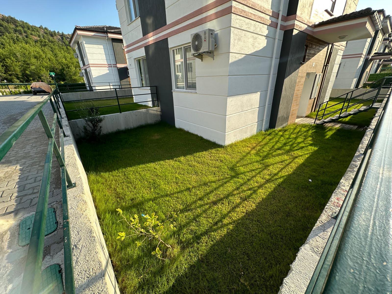 DALAMAN ATAKENT – PİRAMİT PARK ORMAN LÜKS EŞYALI 1+1 KİRALIK DAİRE