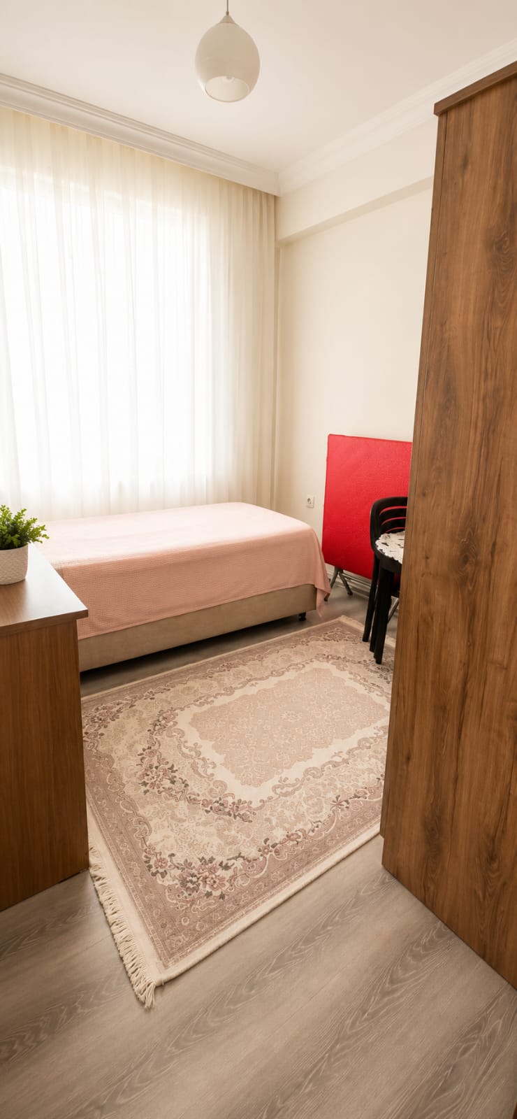Premium Yaşam! Saklı Bahçe Sitesi'nde Full Eşyalı 2+1 Kiralık