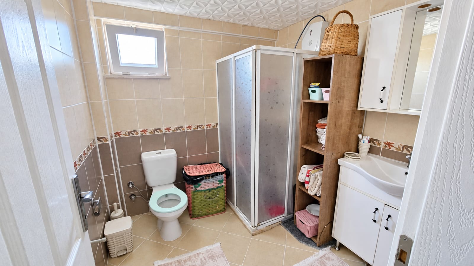 DALAMAN KARAÇALIDA 150m² 3+1 KAPALI MUTFAK,2 BANYO,2 CAM BALKON
