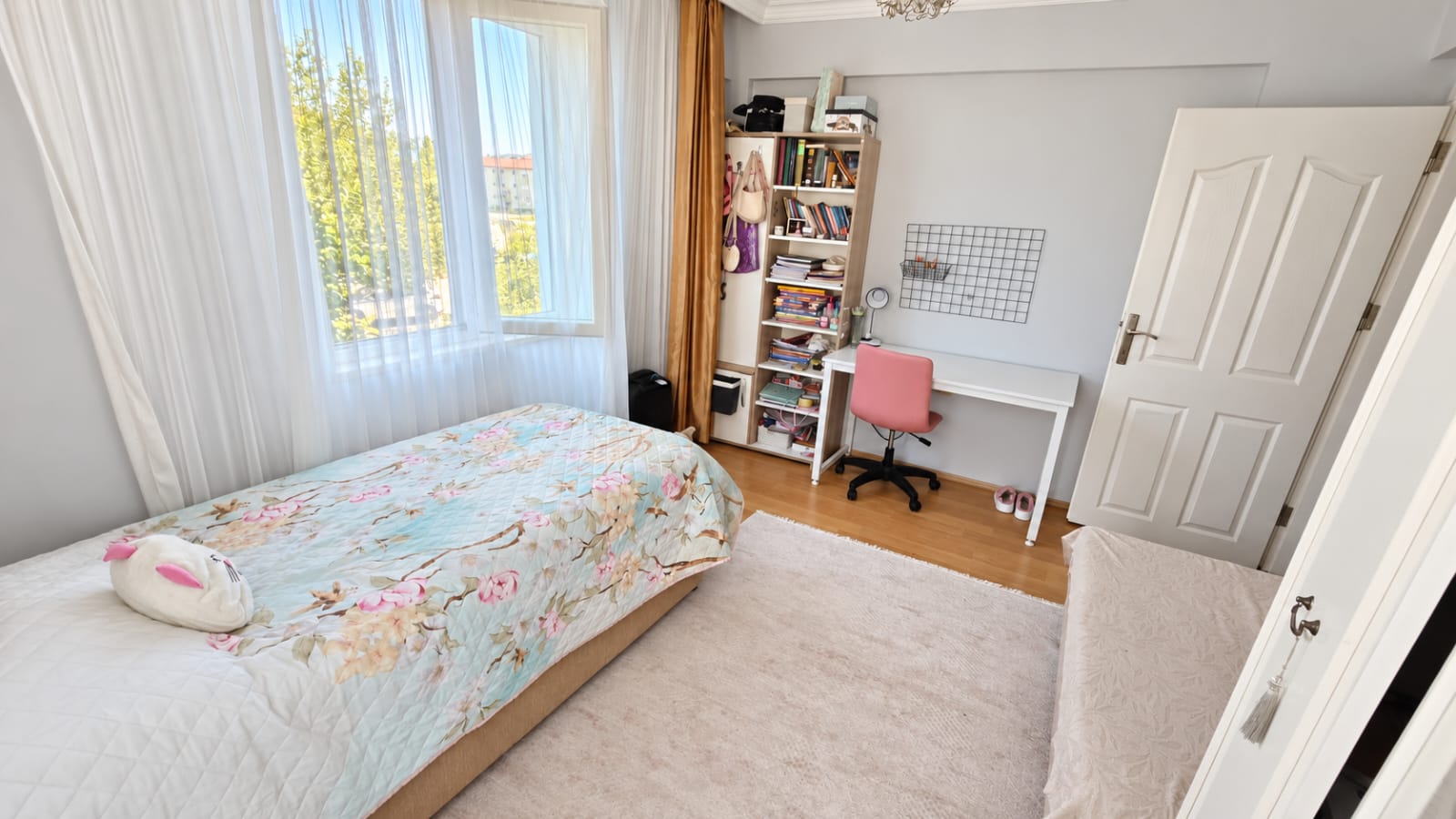 DALAMAN KARAÇALIDA 150m² 3+1 KAPALI MUTFAK,2 BANYO,2 CAM BALKON